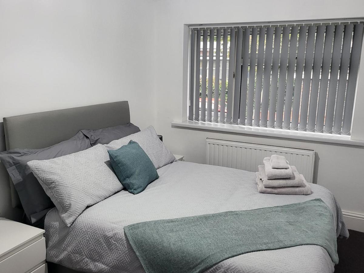 Spacious & Cosy Holiday Home In Manchester Zewnętrze zdjęcie