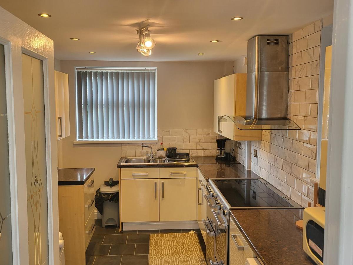 Spacious & Cosy Holiday Home In Manchester Zewnętrze zdjęcie